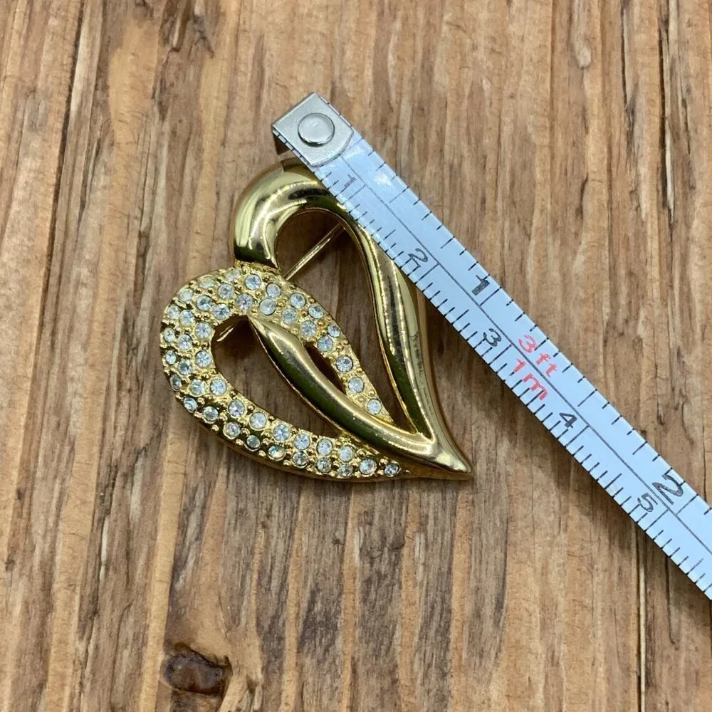 Napier Vintage Rhinestone Gold Tone Heart Brooch